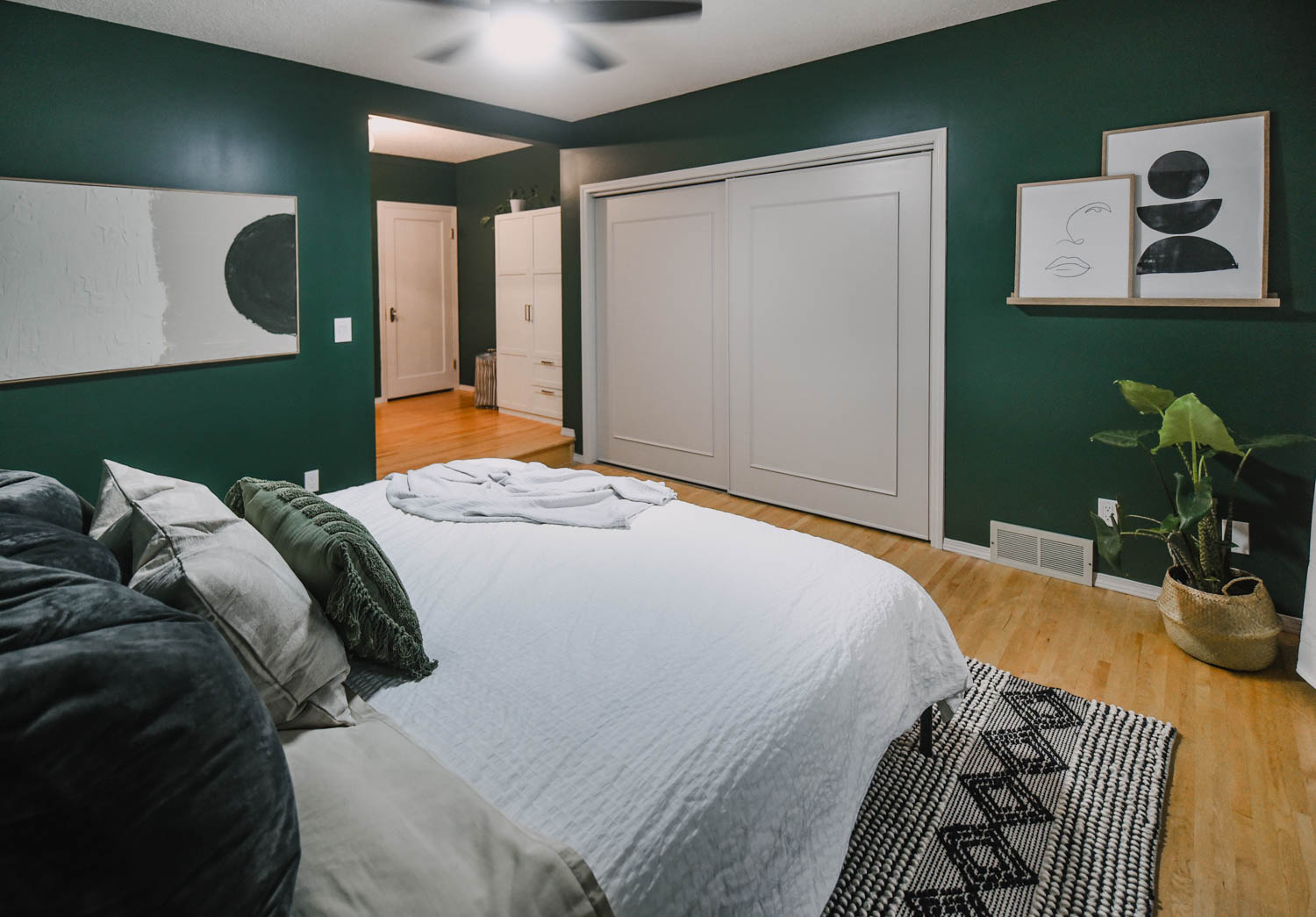 Green Bedroom Decor Ideas