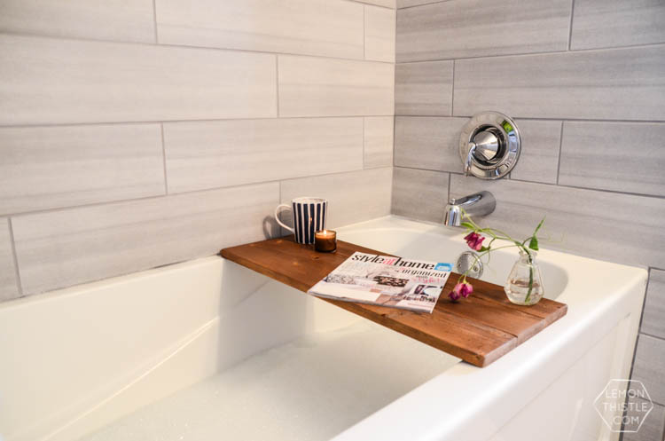 DIY Wooden Bath Caddy- this would make the perfect christmas gift! *hint hint*
