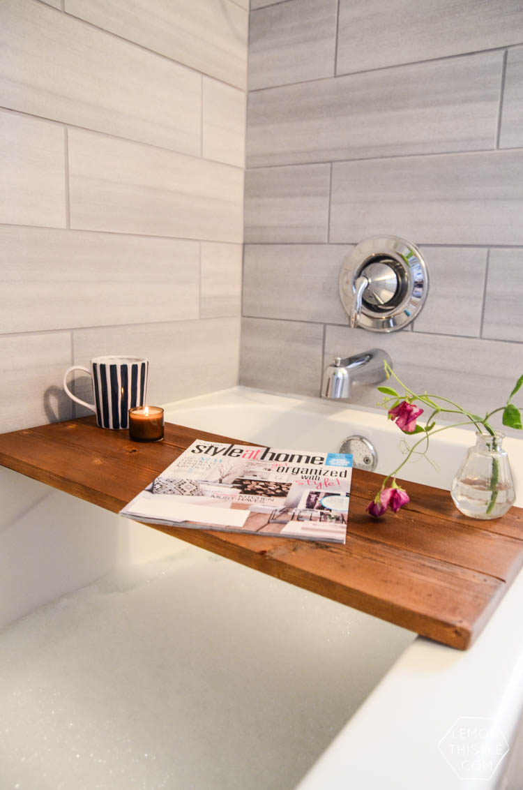 DIY Wooden Bath Caddy- this would make the perfect christmas gift! *hint hint*