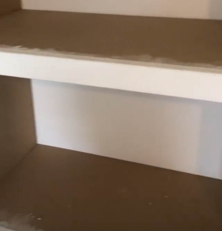 wood fill vs caulk
