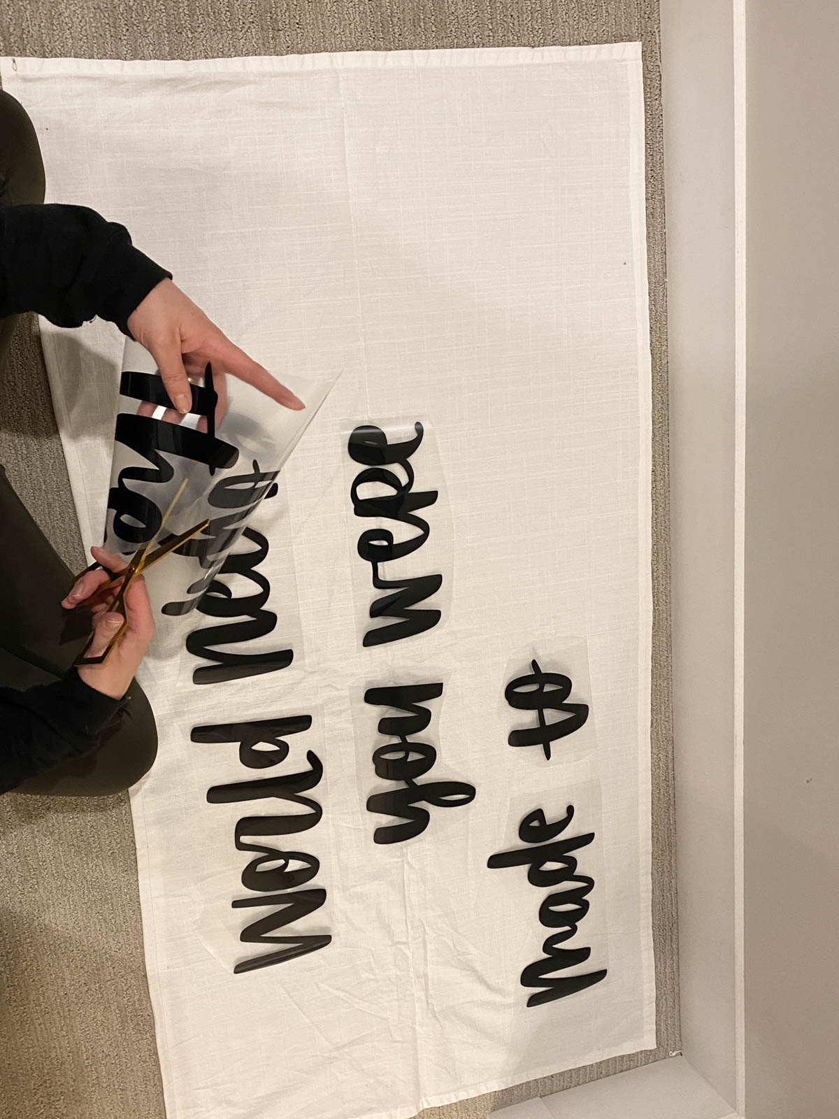 How to cut oversized lettering for a DIY wall hanging