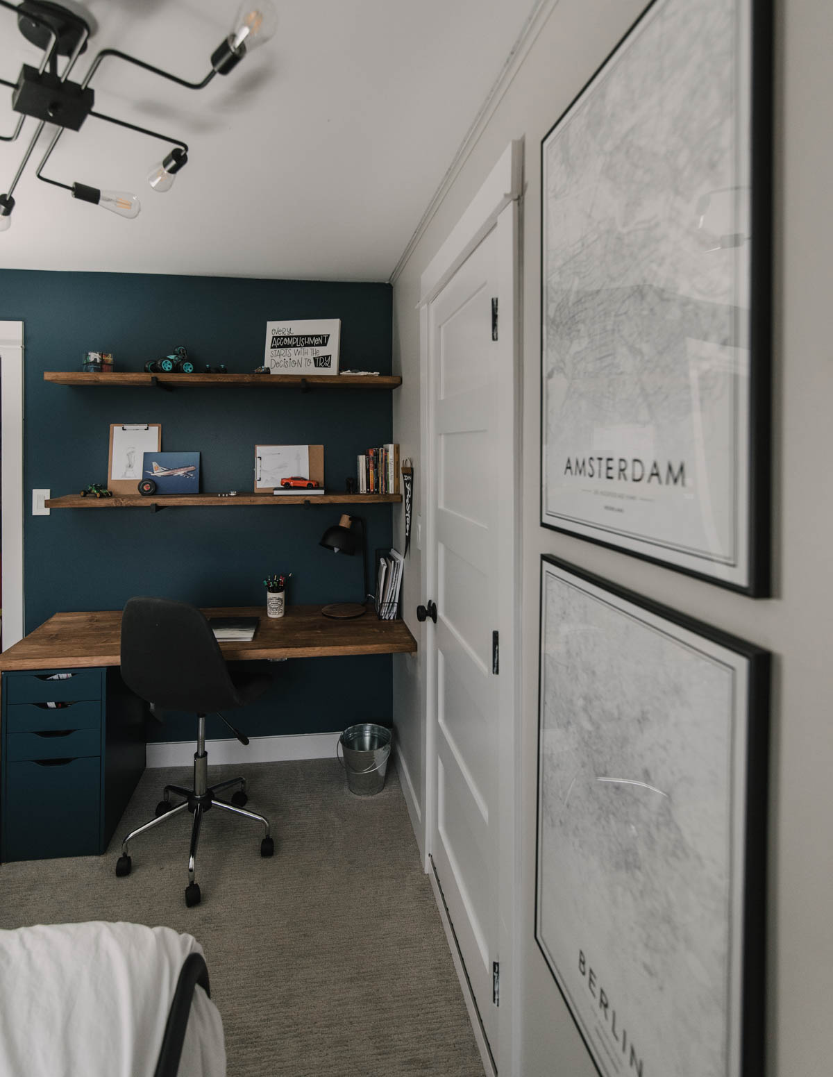 DIY Tween Bedroom Makeover with built in desk and shelves