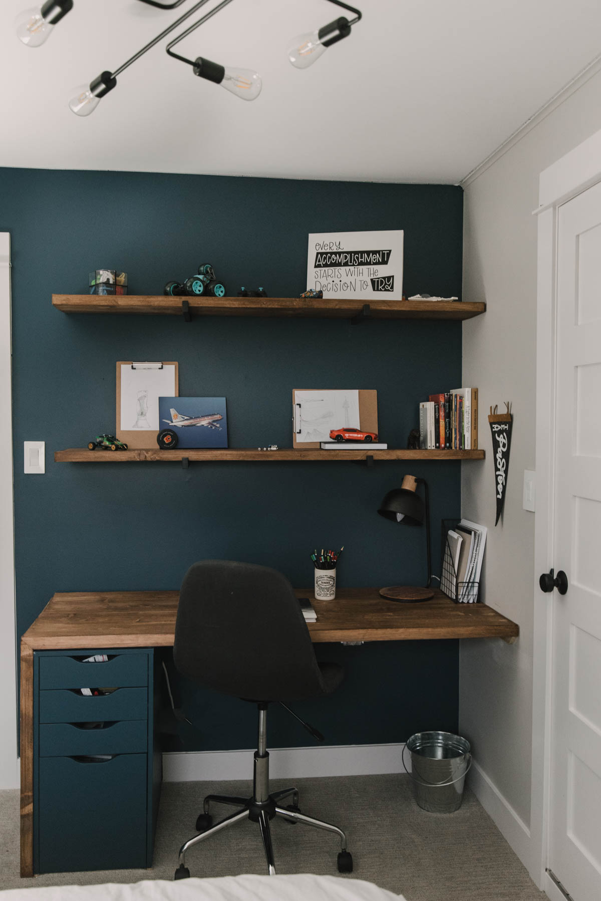 DIY Built in desk ikea hack