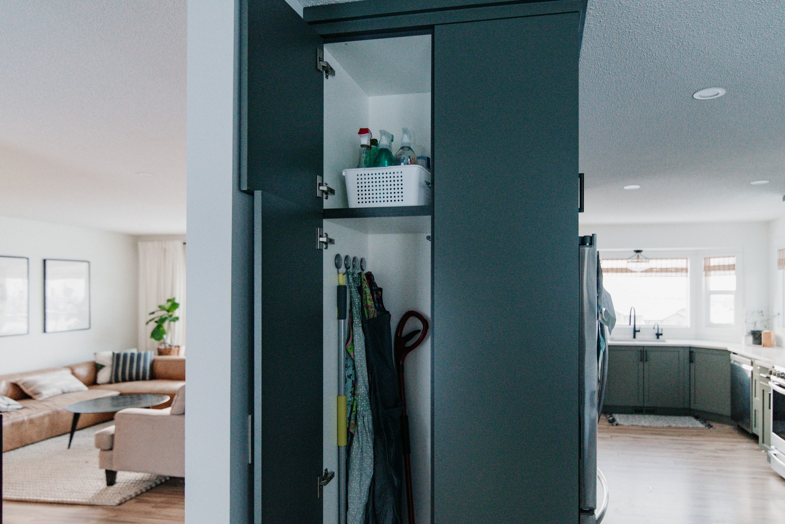 Cleaning cupboard organization ideas