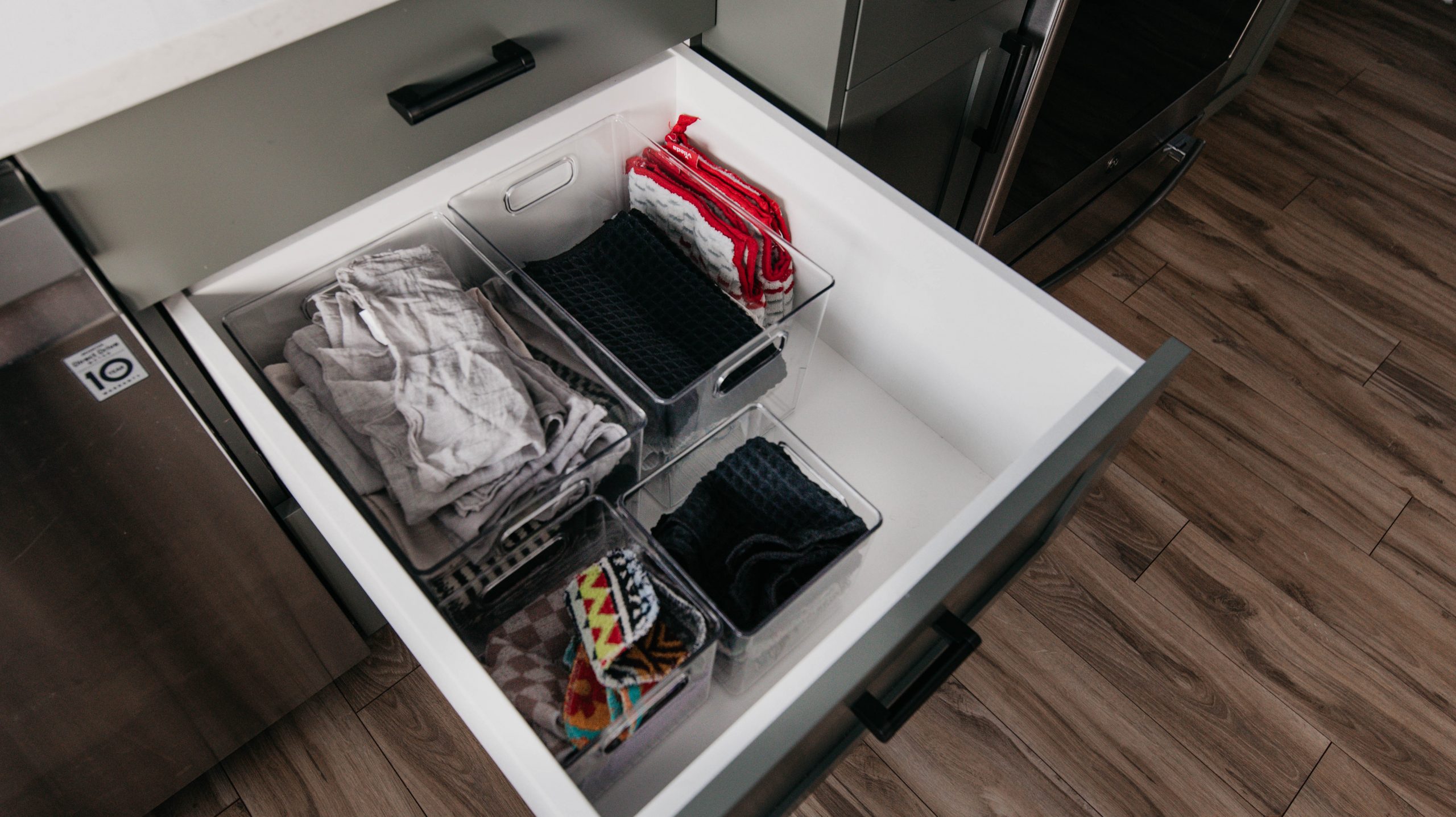 how we organize our whole kitchen