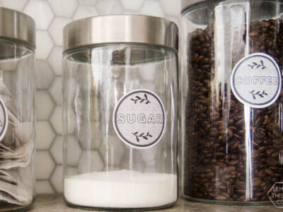 I love these black and white free printable pantry labels! They're so modern compared to most