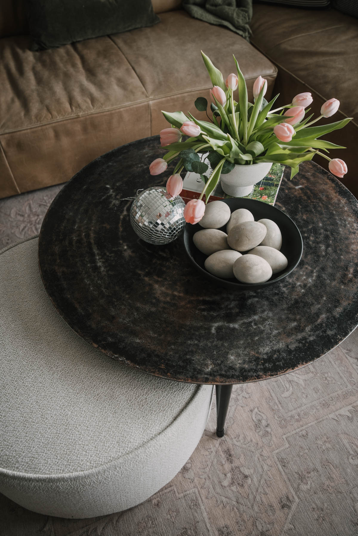 Spring coffee table decor