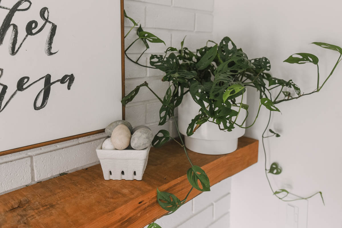 Mantel decor for spring