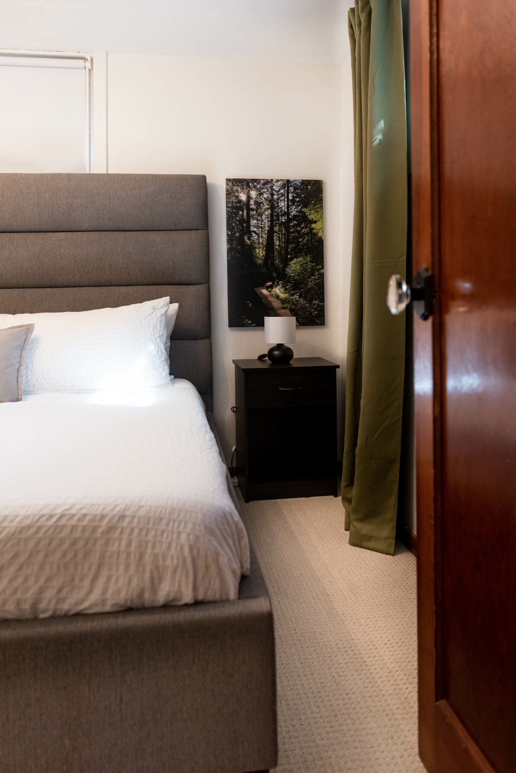 King Bedroom simple decor