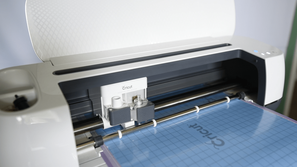 Cutting Cricut Stencil Vinyl with the Cricut Maker